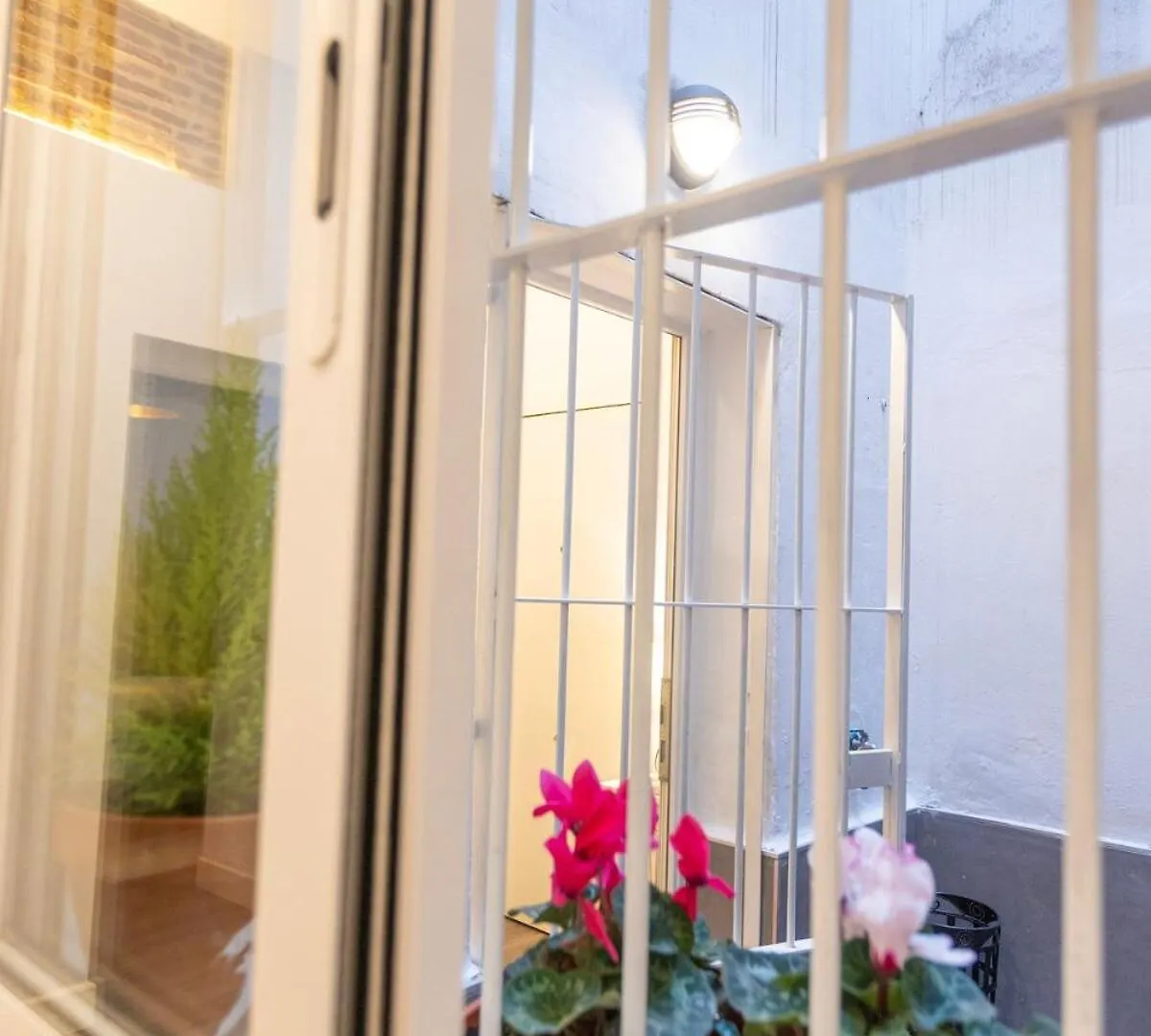 Apartment Live The City Center Seville Spain